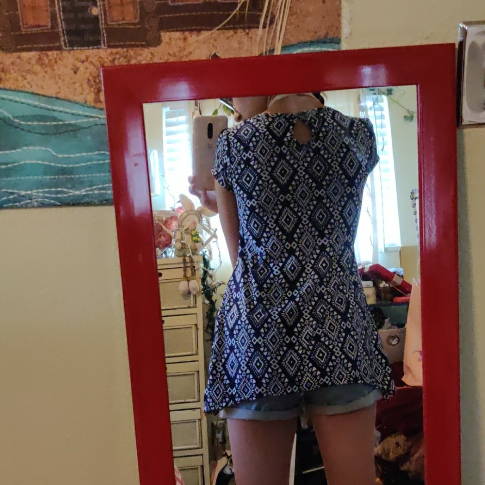 Patterned t-shirt - Picture 4 of 8